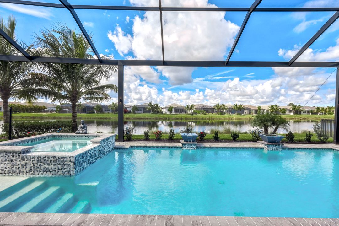 11716 Peony Ter, Naples, FL 34120