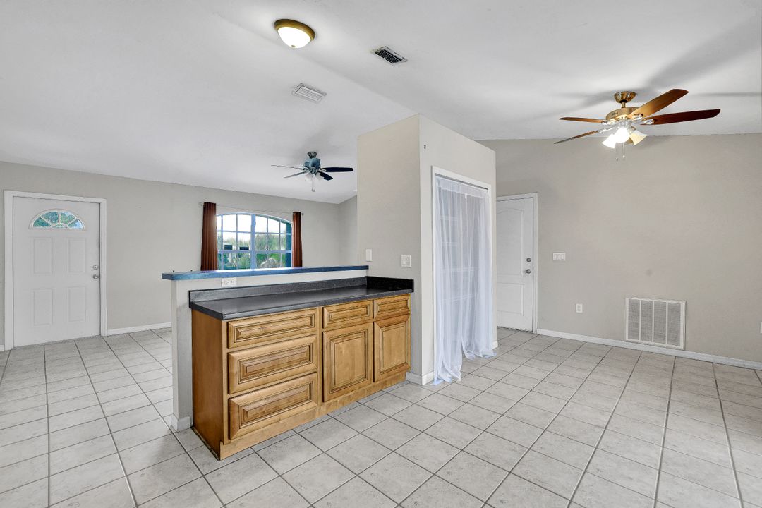 7257 Lobelia Rd, Fort Myers, FL 33967