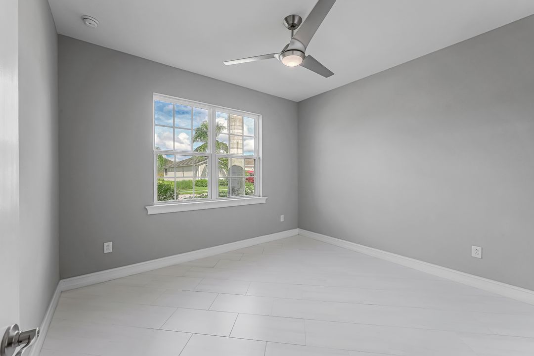 28185 Seasons Tide Ave, Bonita Springs, FL 34135