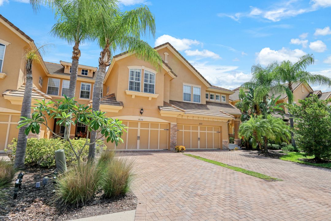 8176 Villa Grande Ct, Sarasota, FL 34243