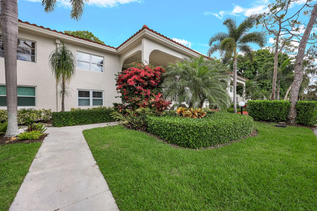 1056 Forest Lakes Dr #A203, Naples, FL 34105