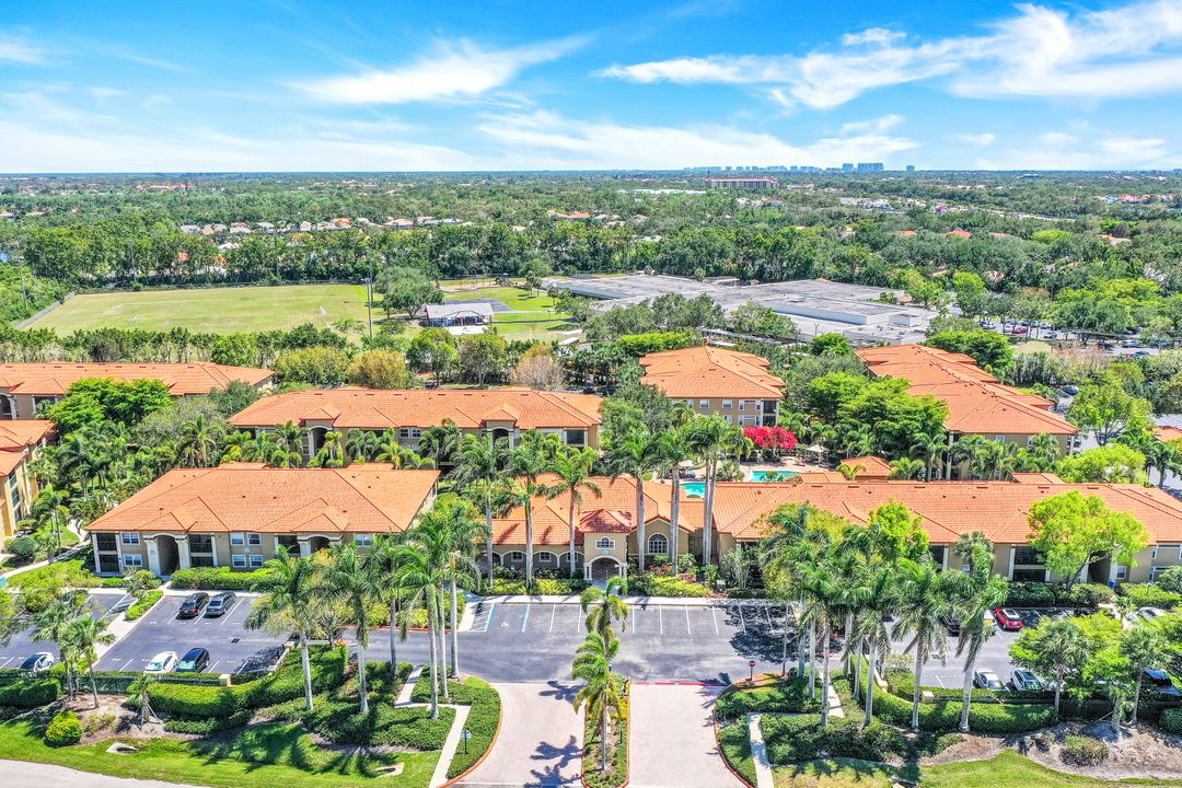 8940 Colonnades Ct E #731, Bonita Springs, FL 34135