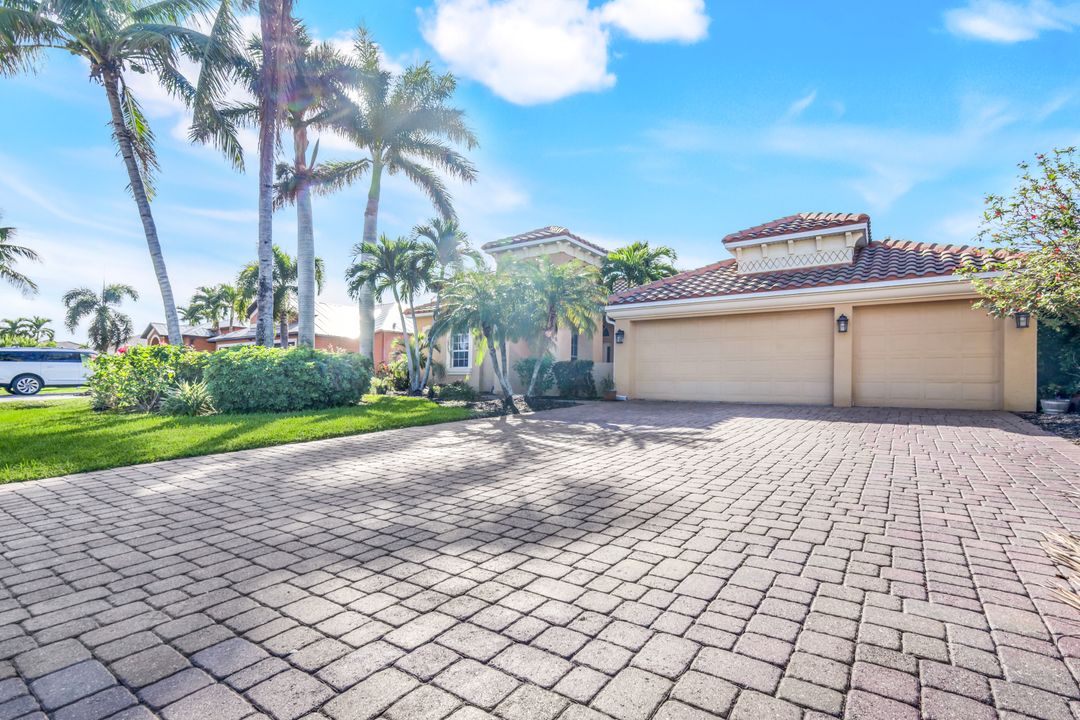 4926 SW 27th Pl, Cape Coral, FL 33914