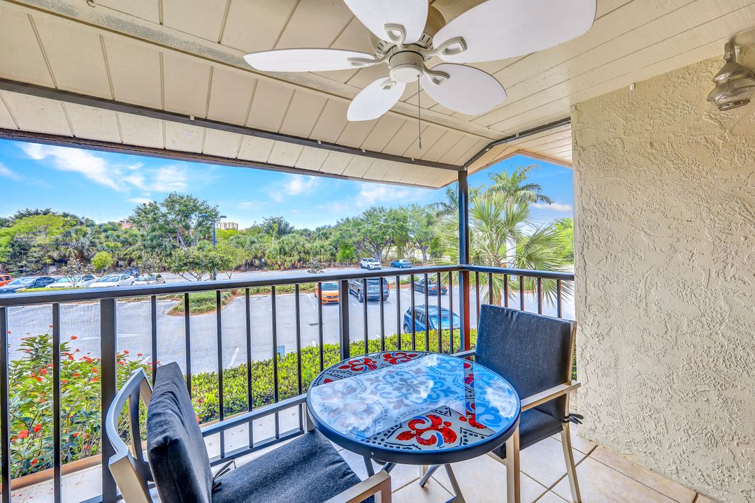 1510 Mainsail Dr #3, Naples, FL 34114