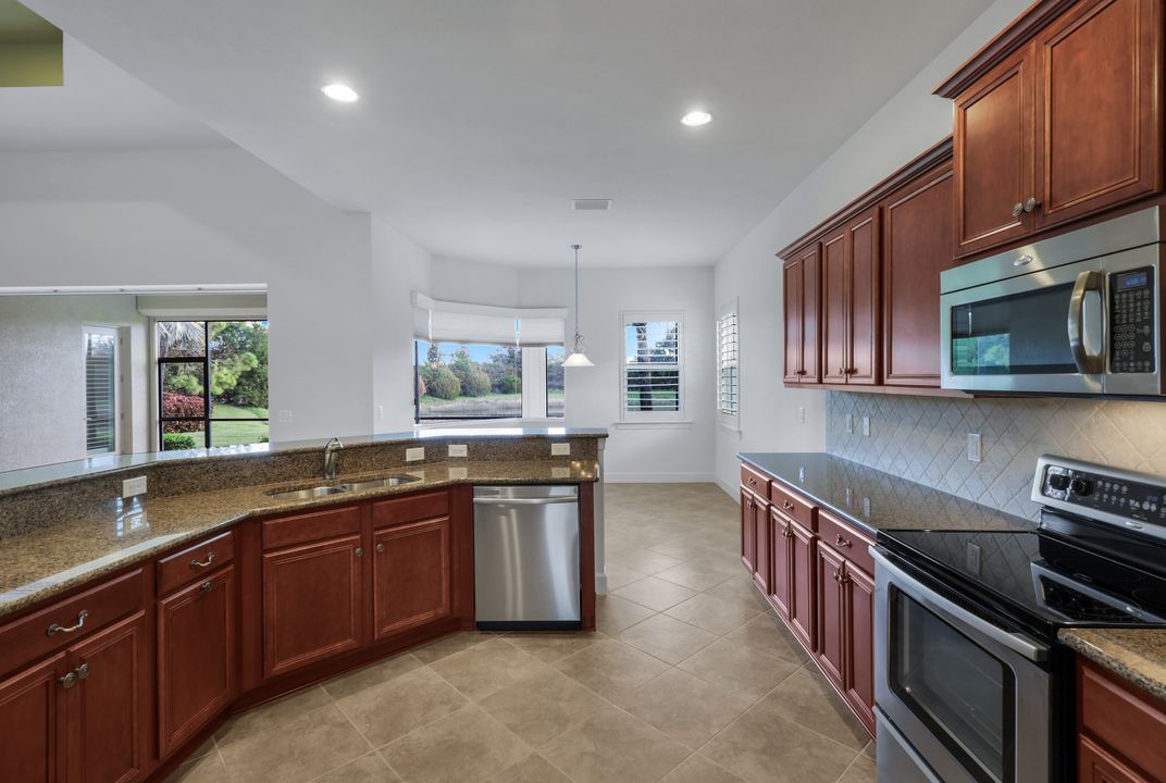 10395 Yorkstone Dr, Bonita Springs, FL 34135