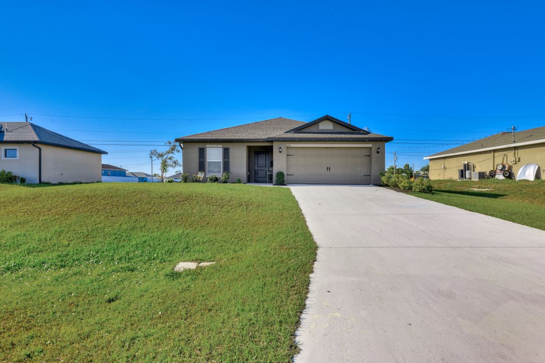 210 NE 16th Terrace, Cape Coral, FL 33909