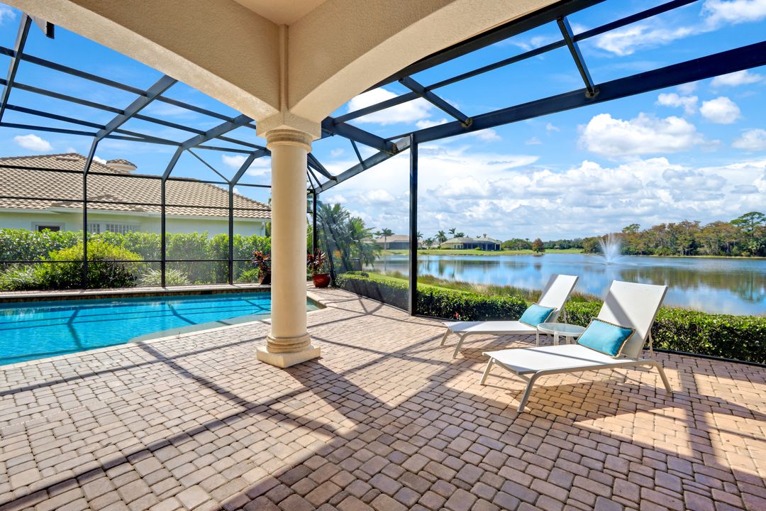 9552 Via Lago Way, Fort Myers, FL 33912