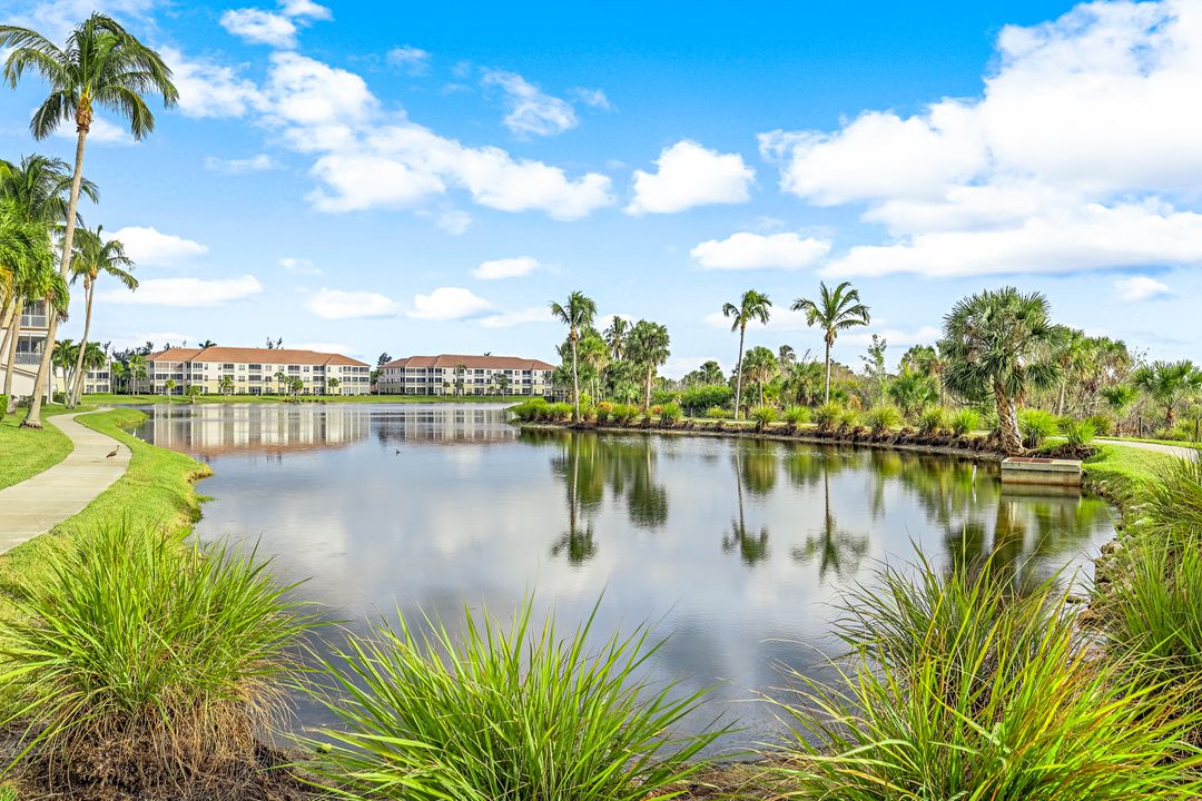 9131 Southmont Cove #206, Fort Myers, FL 33908