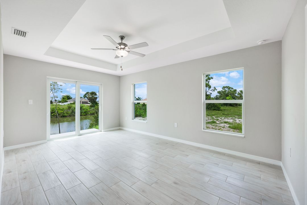 3022 NE 1st Pl, Cape Coral, FL 33909