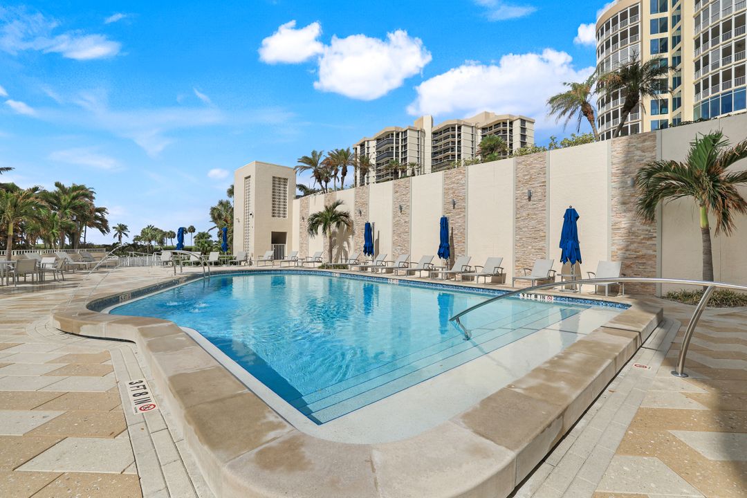 4451 Gulf Shore Blvd N #301, Naples, FL 34103