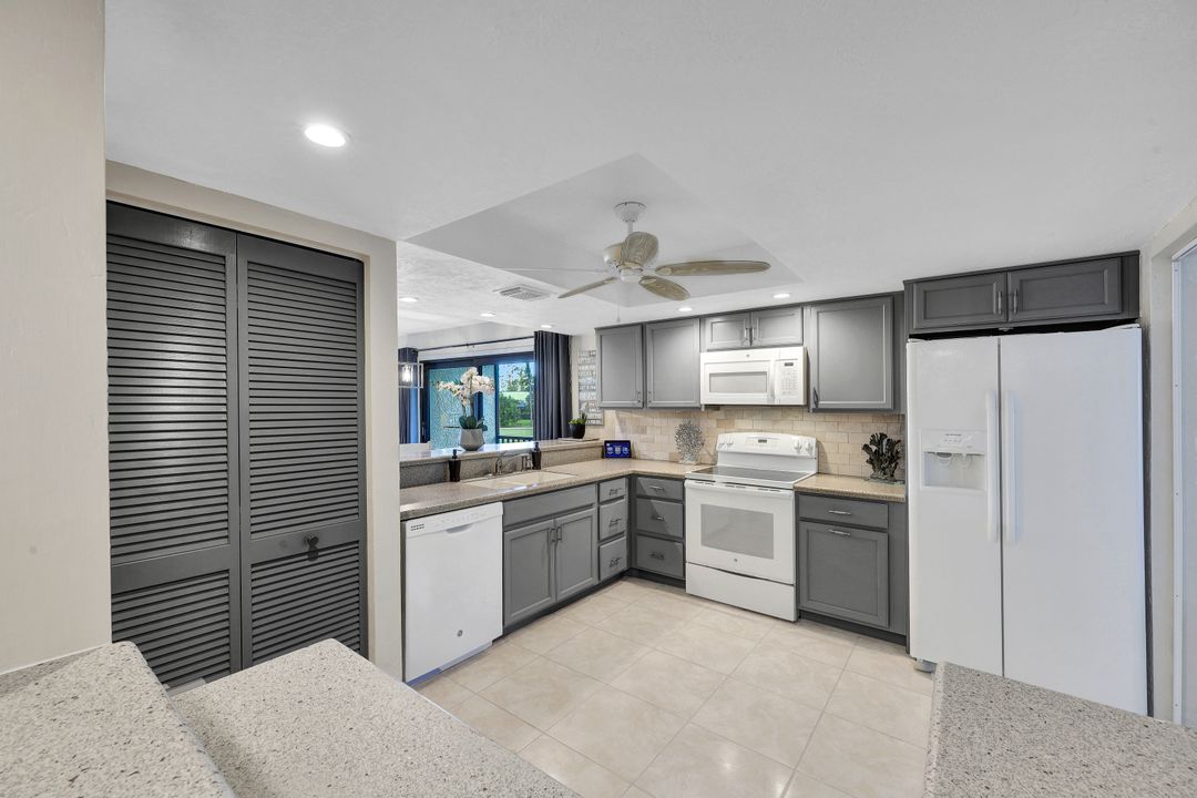 16436 Timberlakes Dr #204, Fort Myers, FL 33908