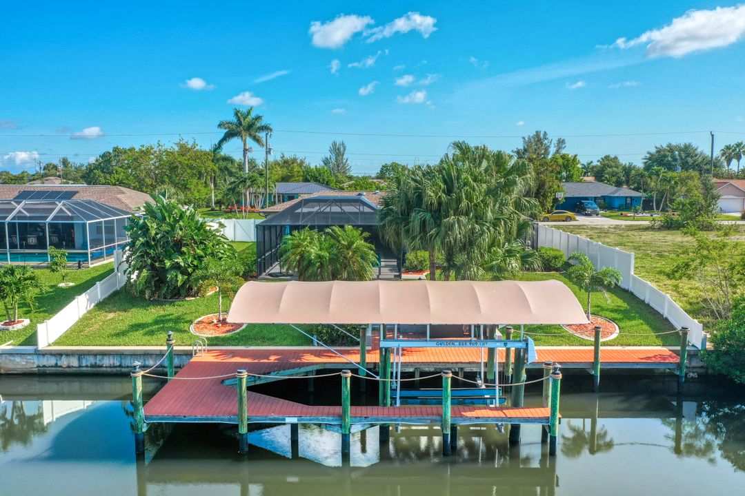 210 SE 29th St, Cape Coral, FL 33904