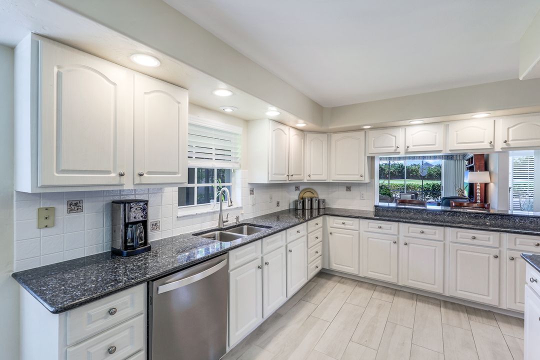 13310 Southampton Dr, Bonita Springs, FL 34135