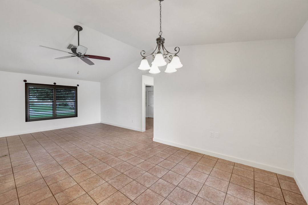 405 SE 21st Ave, Cape Coral, FL 33990