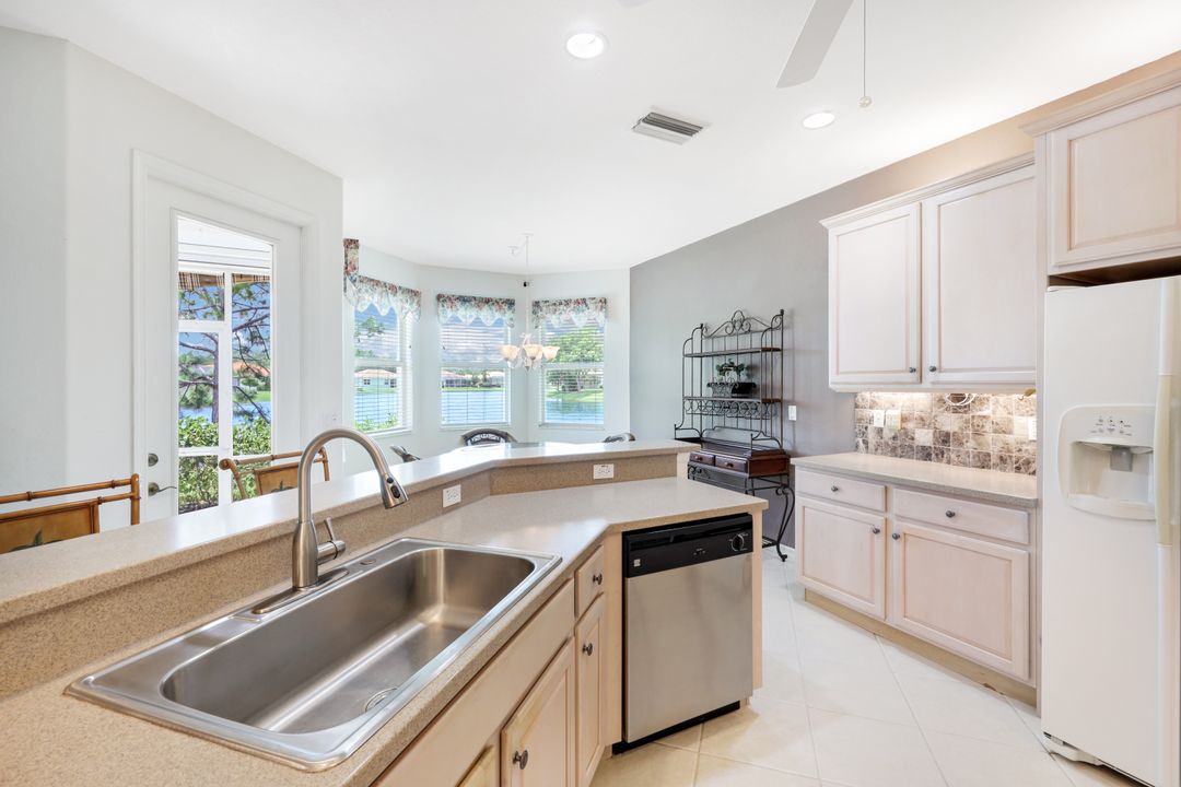 3768 Baldwin Ln, Naples, FL 34116