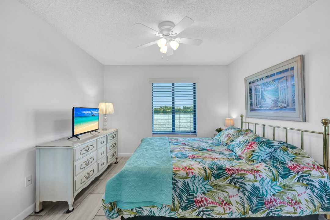 4781 Lakeside Club Blvd #13, Fort Myers, FL 33905