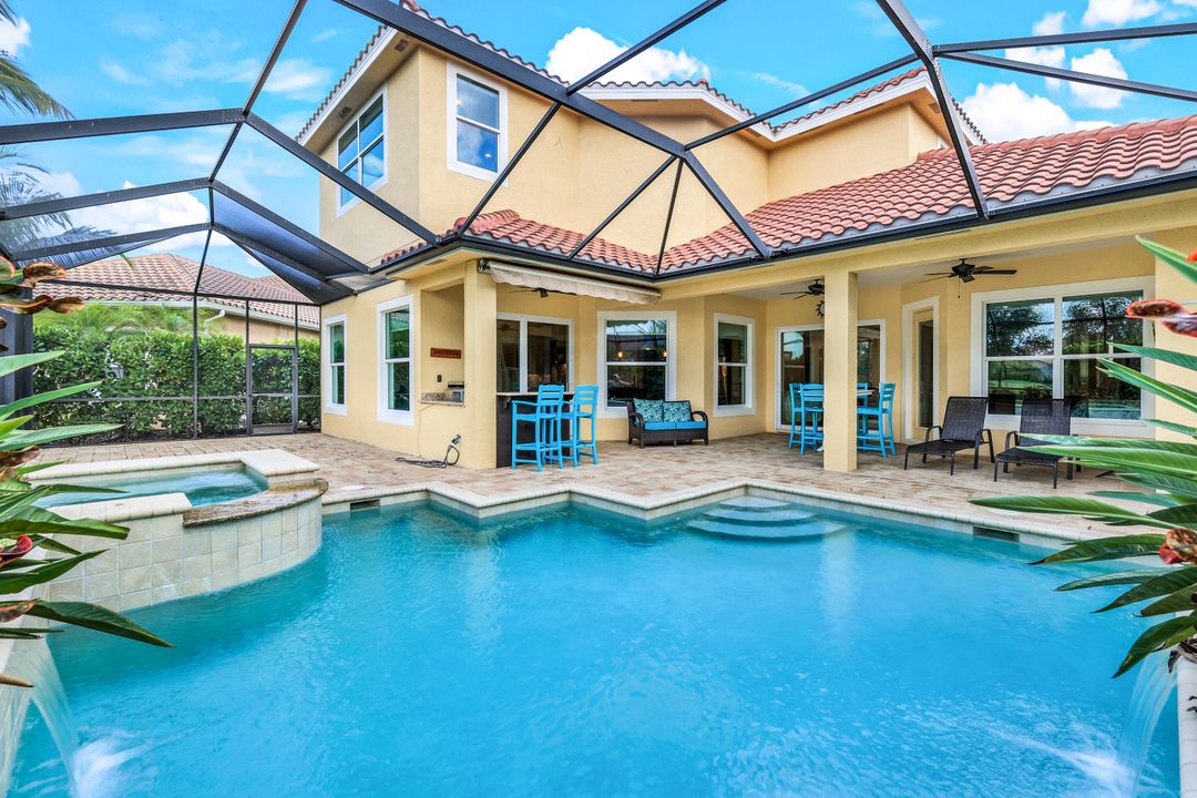 9337 Campanile Cir, Naples, FL 34114