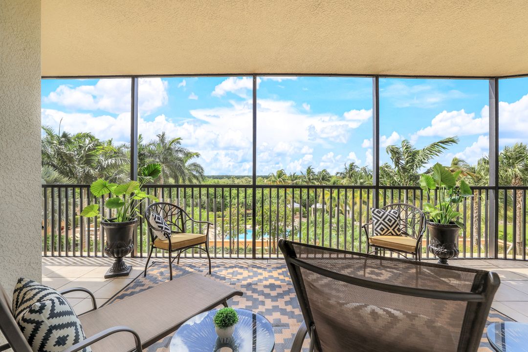 1050 Borghese Ln #206, Naples, FL 34114