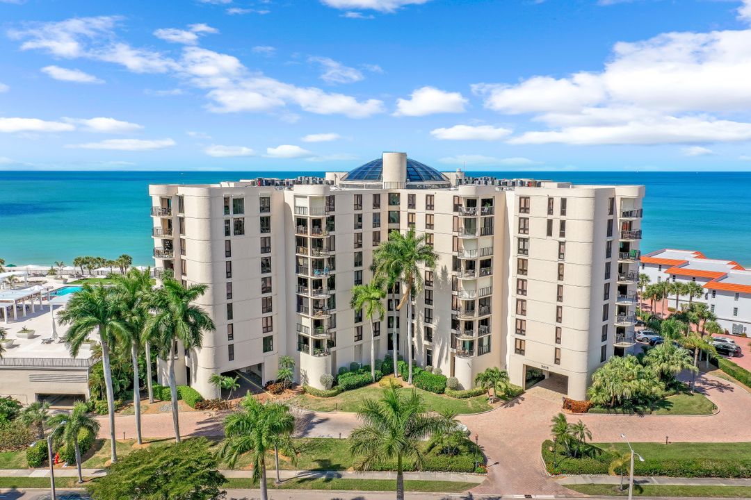 3215 Gulf Shore Blvd N #704, Naples, FL 34103