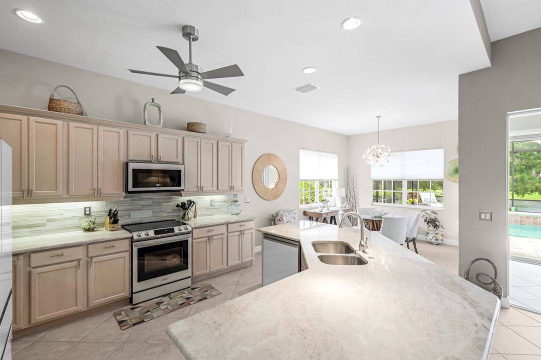 8898 Greenwich Hills Way, Fort Myers, FL 33908