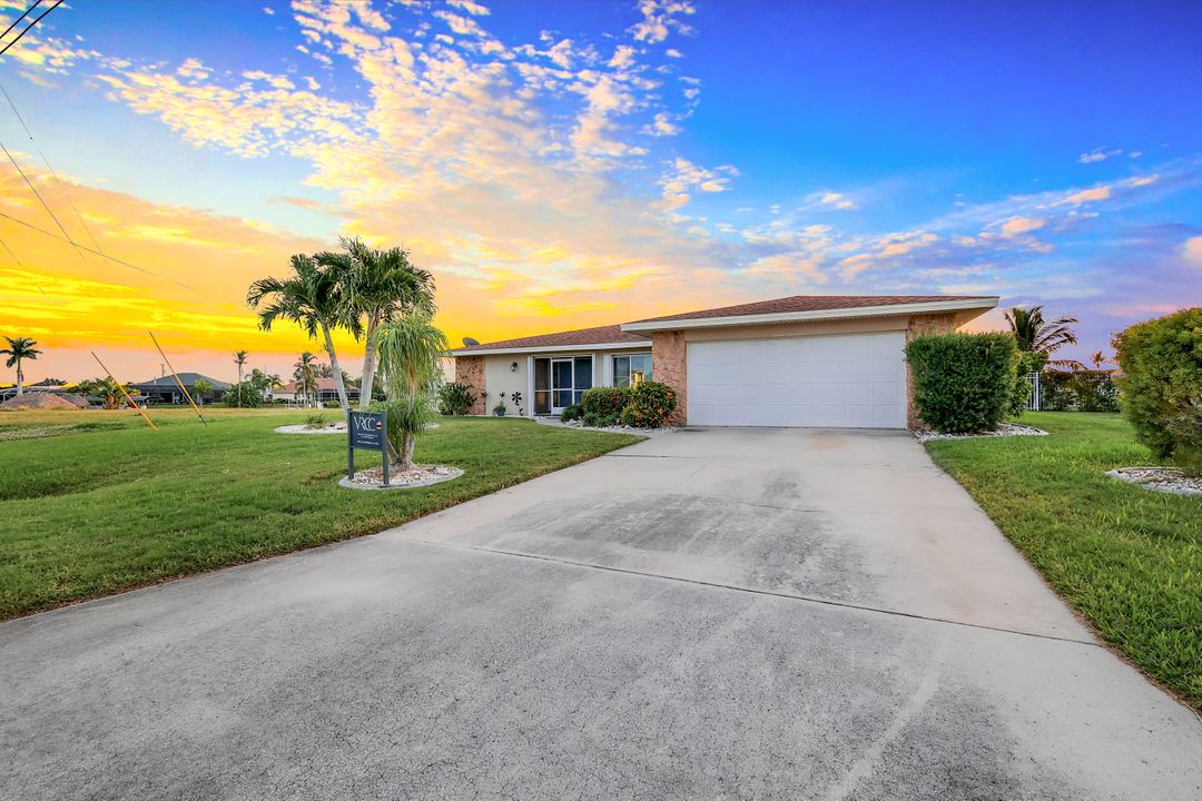 1100 SE 32nd St, Cape Coral, FL 33904