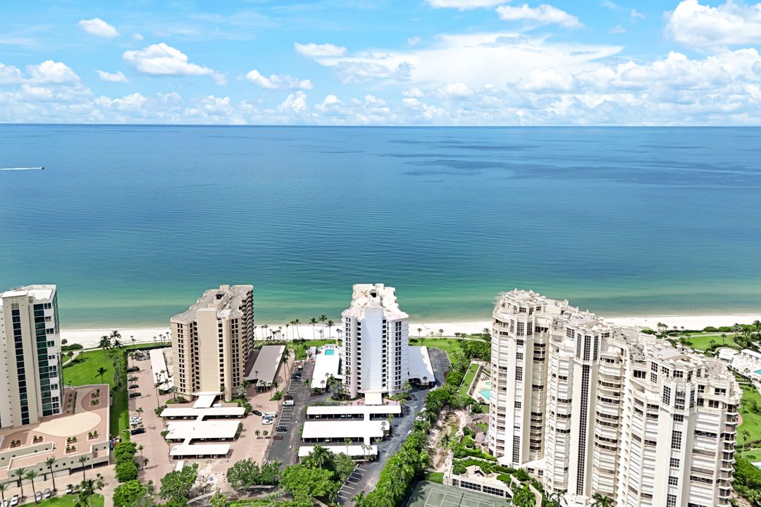 4005 Gulf Shore Blvd N #1001, Naples, FL 34103