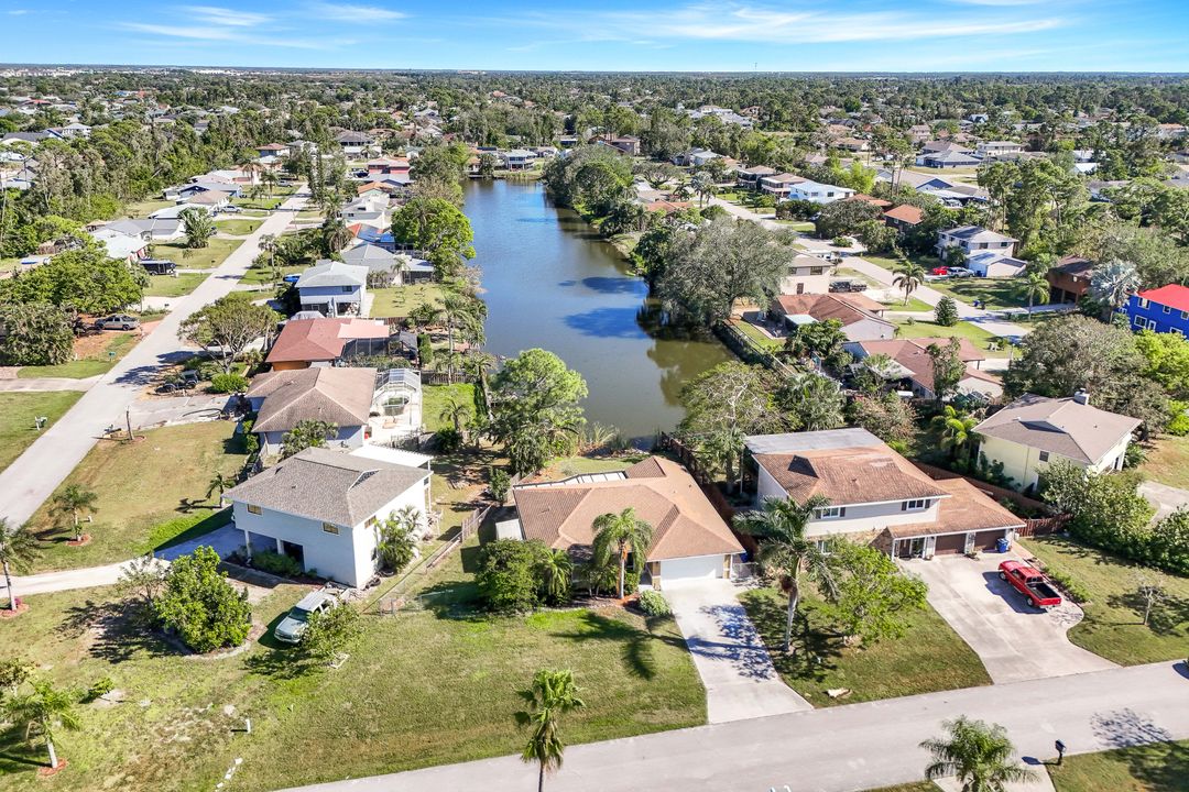 8240 Lake San Carlos Cir, Fort Myers, FL 33967