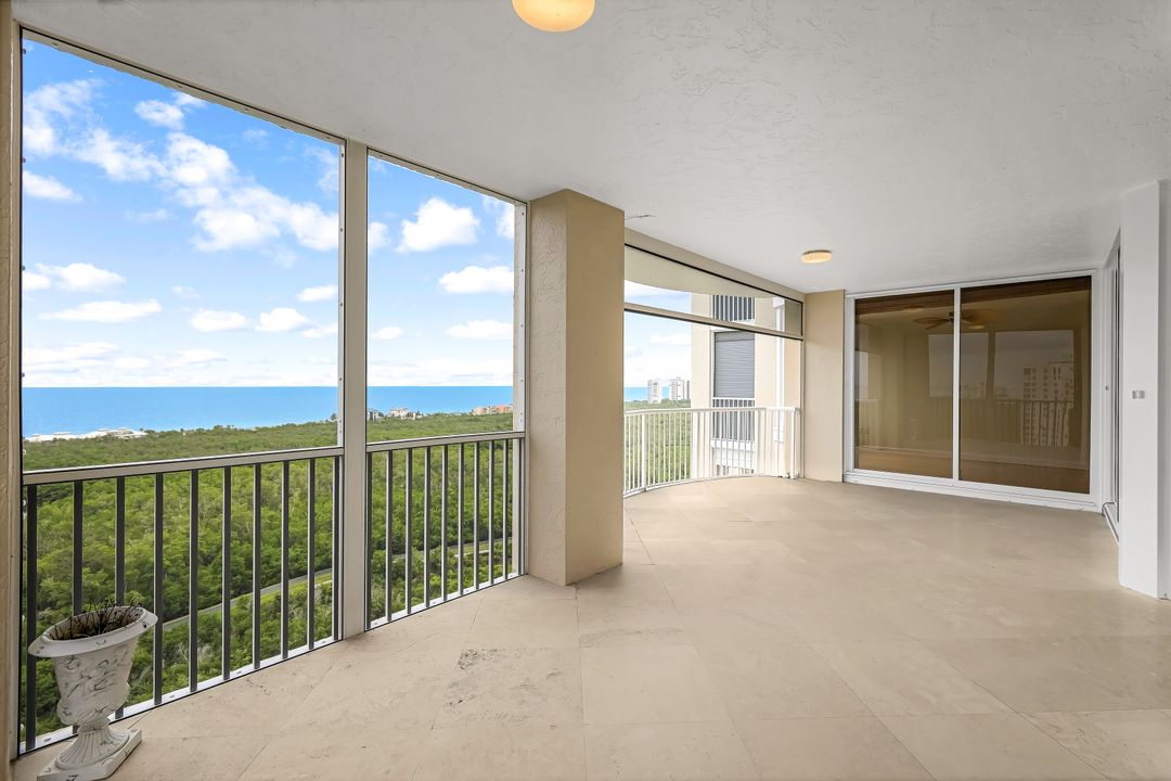 7117 Pelican Bay Blvd #1801, Naples, FL 34108