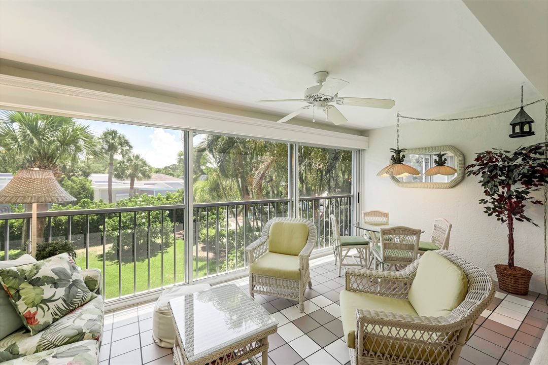 5899 Chanteclair Dr #225, Naples, FL 34108