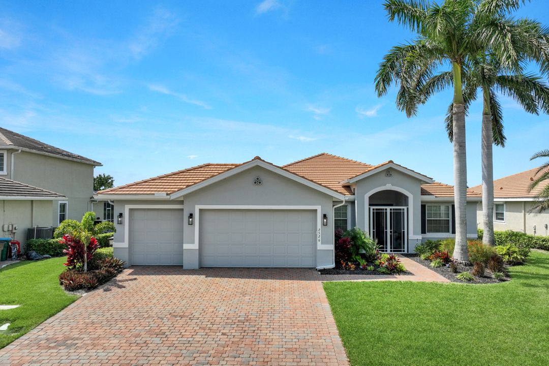 2526 Ashbury Cir, Cape Coral, FL 33991