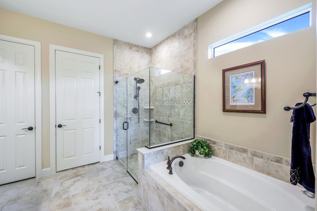 9244 Gypsum Way, Naples, FL 34120