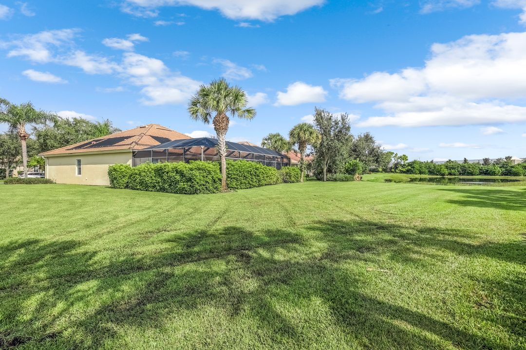 10383 Yorkstone Dr, Bonita Springs, FL 34135