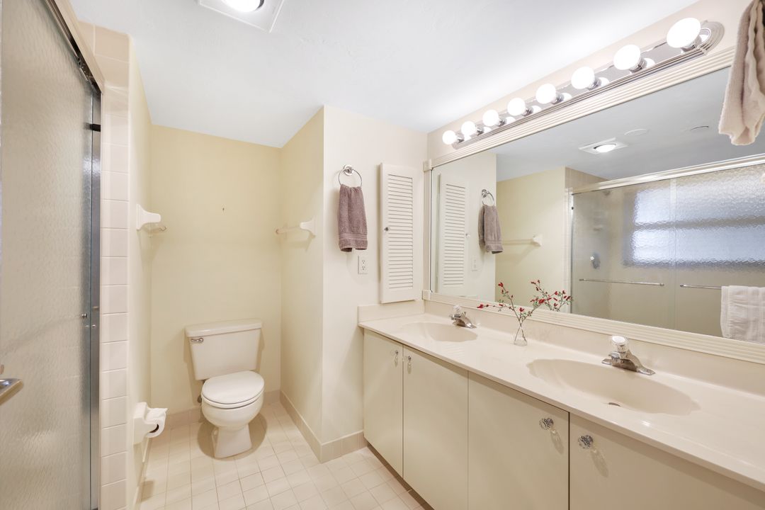 5501 Heron Point Dr APT 1203, Naples, FL 34108