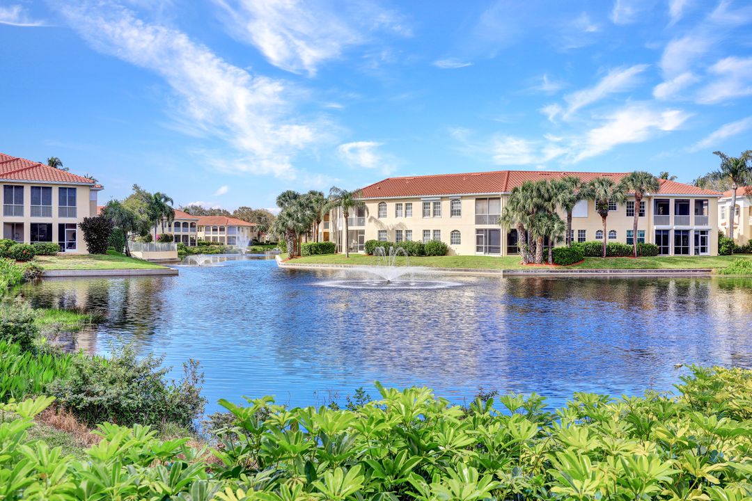 200 Lambiance Cir #205, Naples, FL 34108