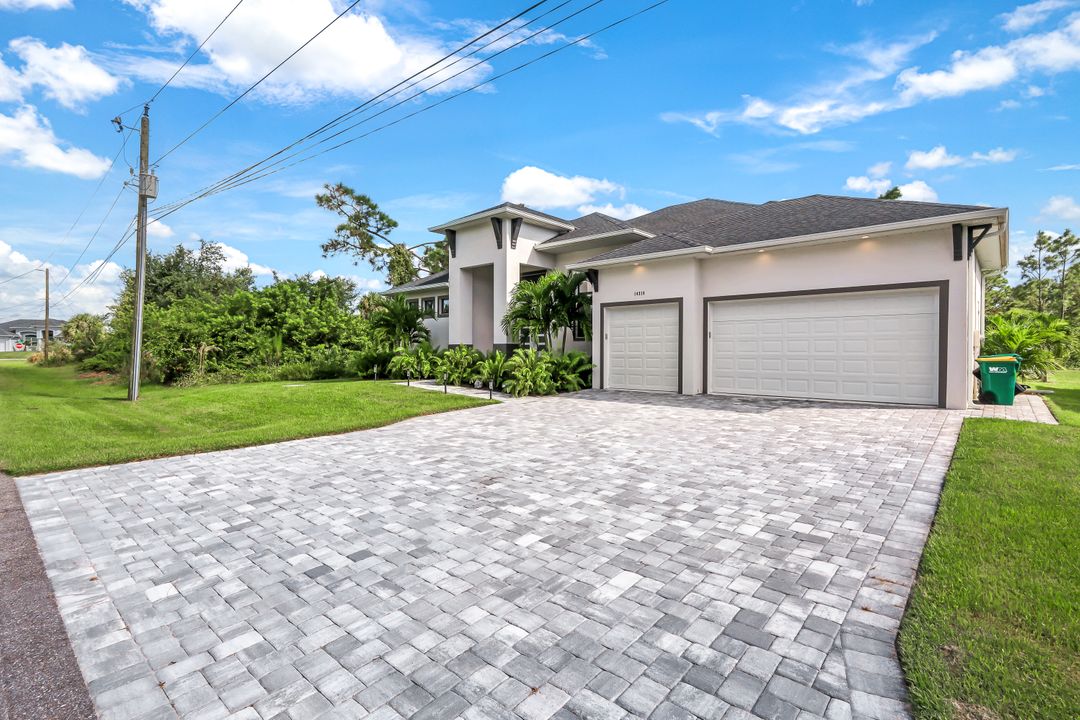 14219 Wenzel Ave, Port Charlotte, FL 33981