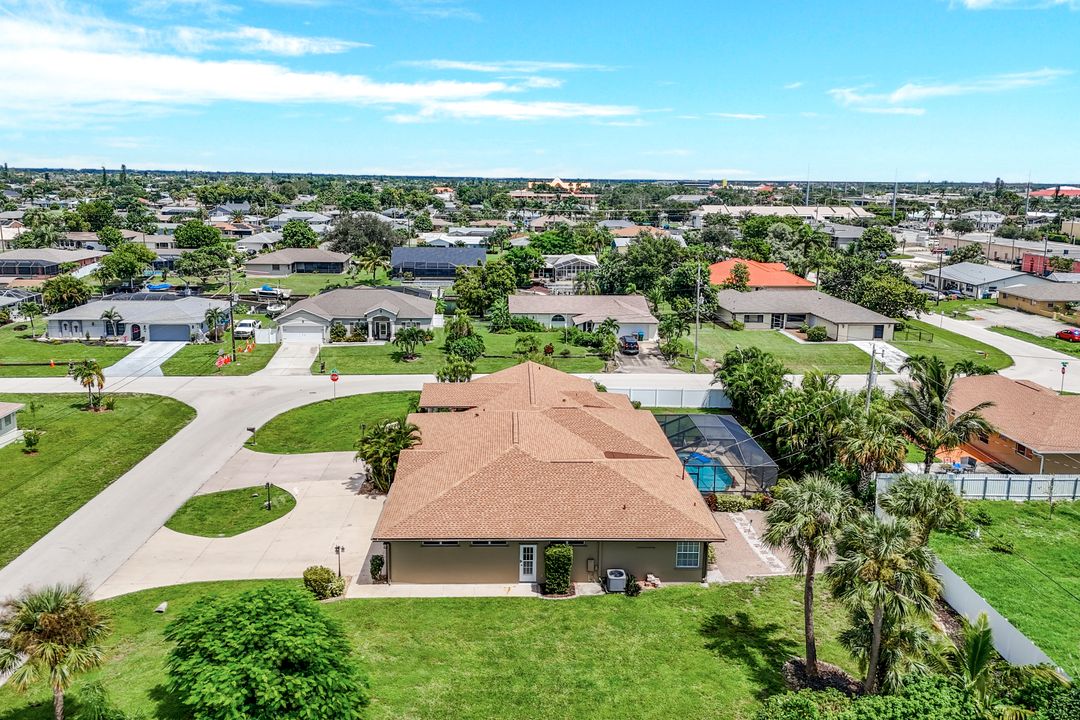 2923 SE 15th Ave, Cape Coral, FL 33904