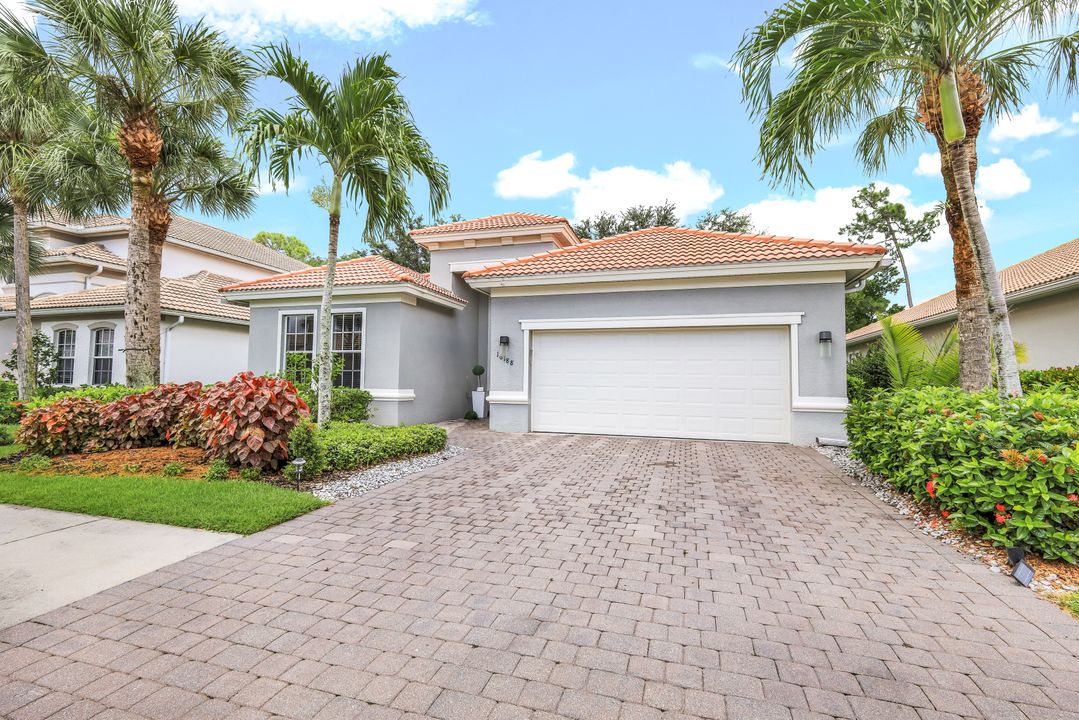 16188 Parque Ln, Naples, FL 34110