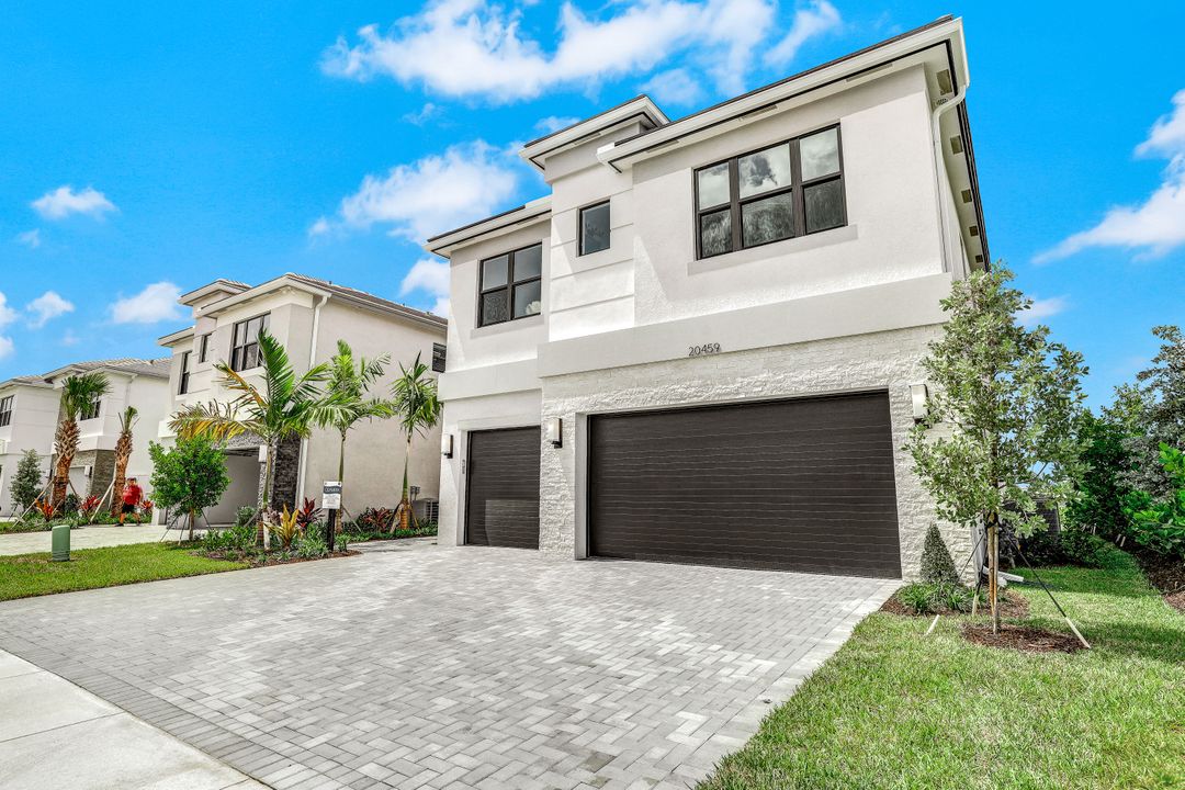 20459 Fair Oak Ln, Estero, FL 33928