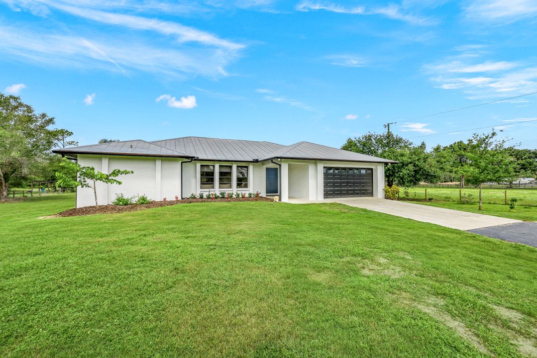 6170 Neal Rd, Fort Myers, FL 33905