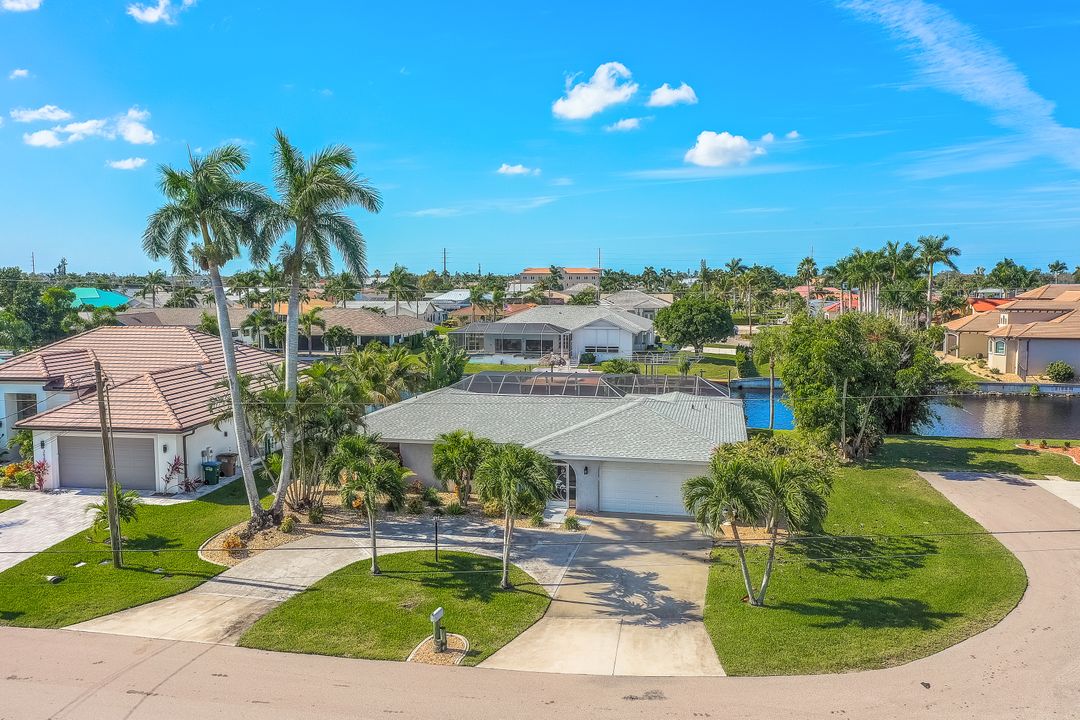 3616 SE 18th Ave, Cape Coral, FL 33904