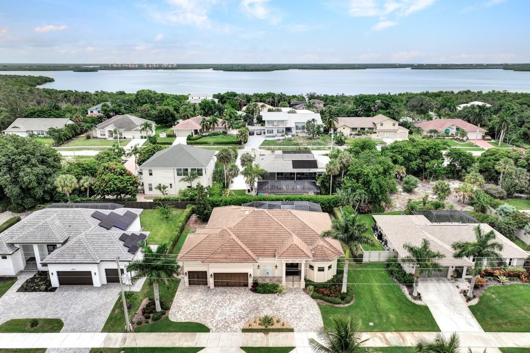 433 S Barfield Dr, Marco Island, FL 34145