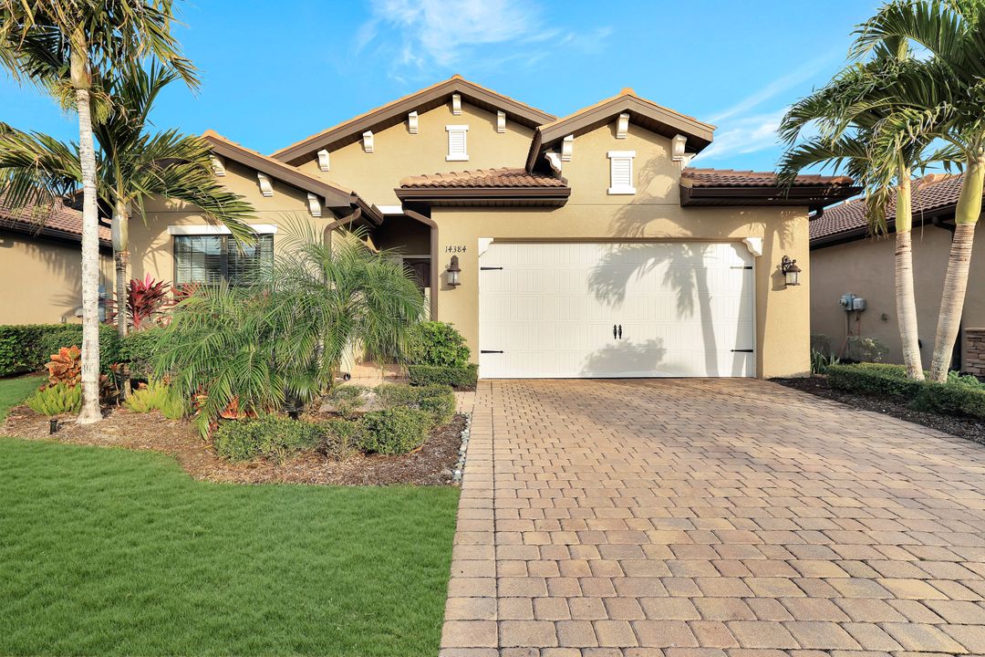 14384 Tuscany Pointe CV, Naples, FL 34120