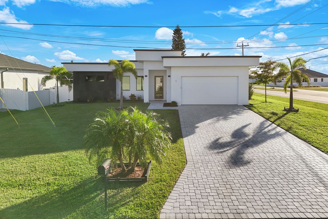 1 NW 36th Ave, Cape Coral, FL 33993