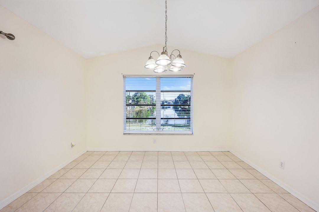 8240 Lake San Carlos Cir, Fort Myers, FL 33967