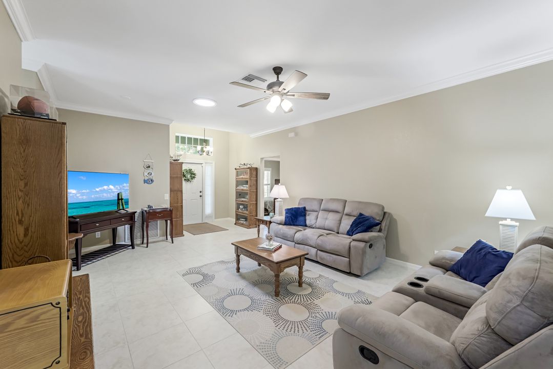 8892 Falcon Pointe Loop, Fort Myers, FL 33912