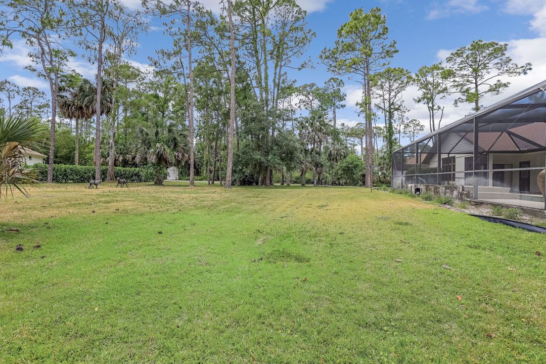 5752 Bur Oaks Ln, Naples, FL 34119