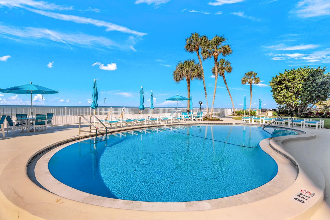 2885 Gulf Shore Blvd N #703, Naples, FL 34103