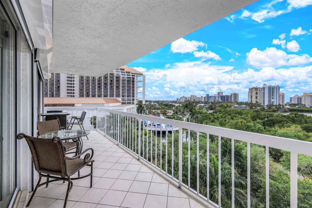 5501 Heron Point Dr #601, Naples, FL 34108