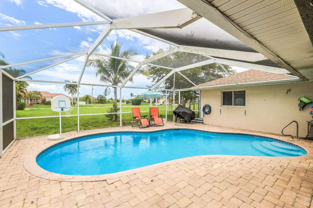 1508 NW 37th Ave, Cape Coral, FL 33993