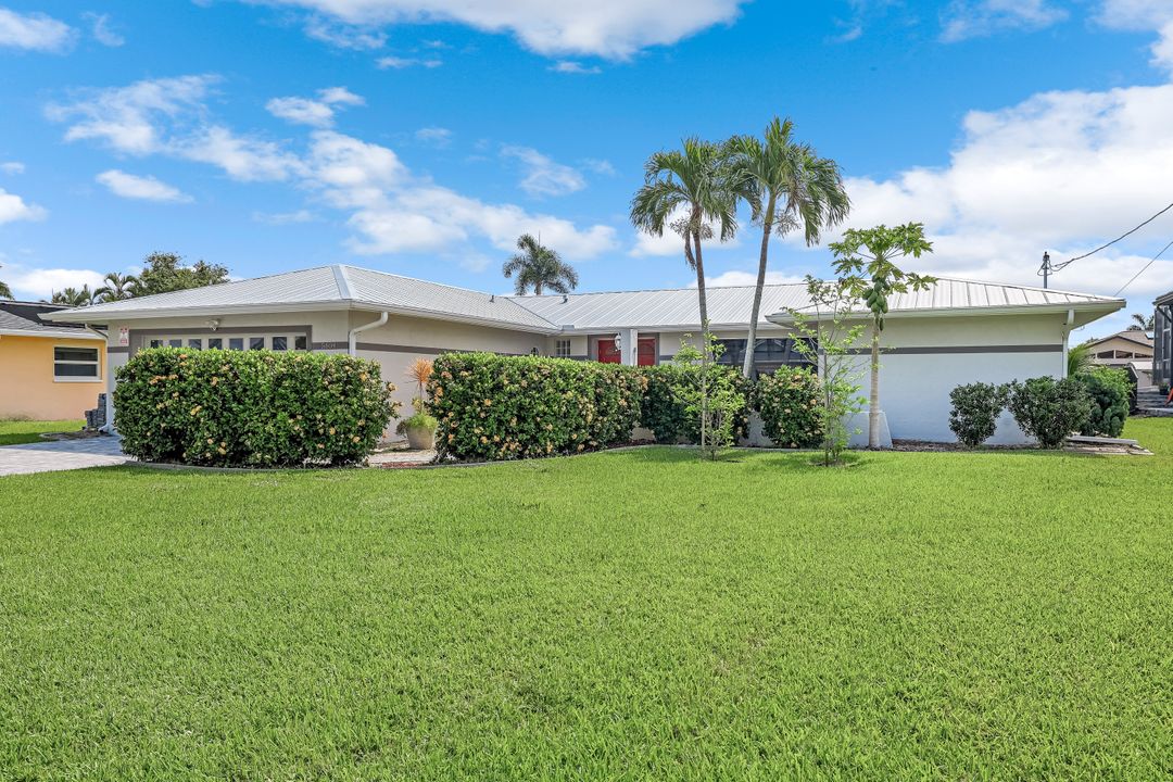 5609 Delido Ct, Cape Coral, FL 33904